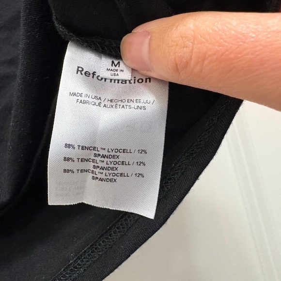 Reformation sleeveless  crop top with turtleneck - Picture 5 of 5